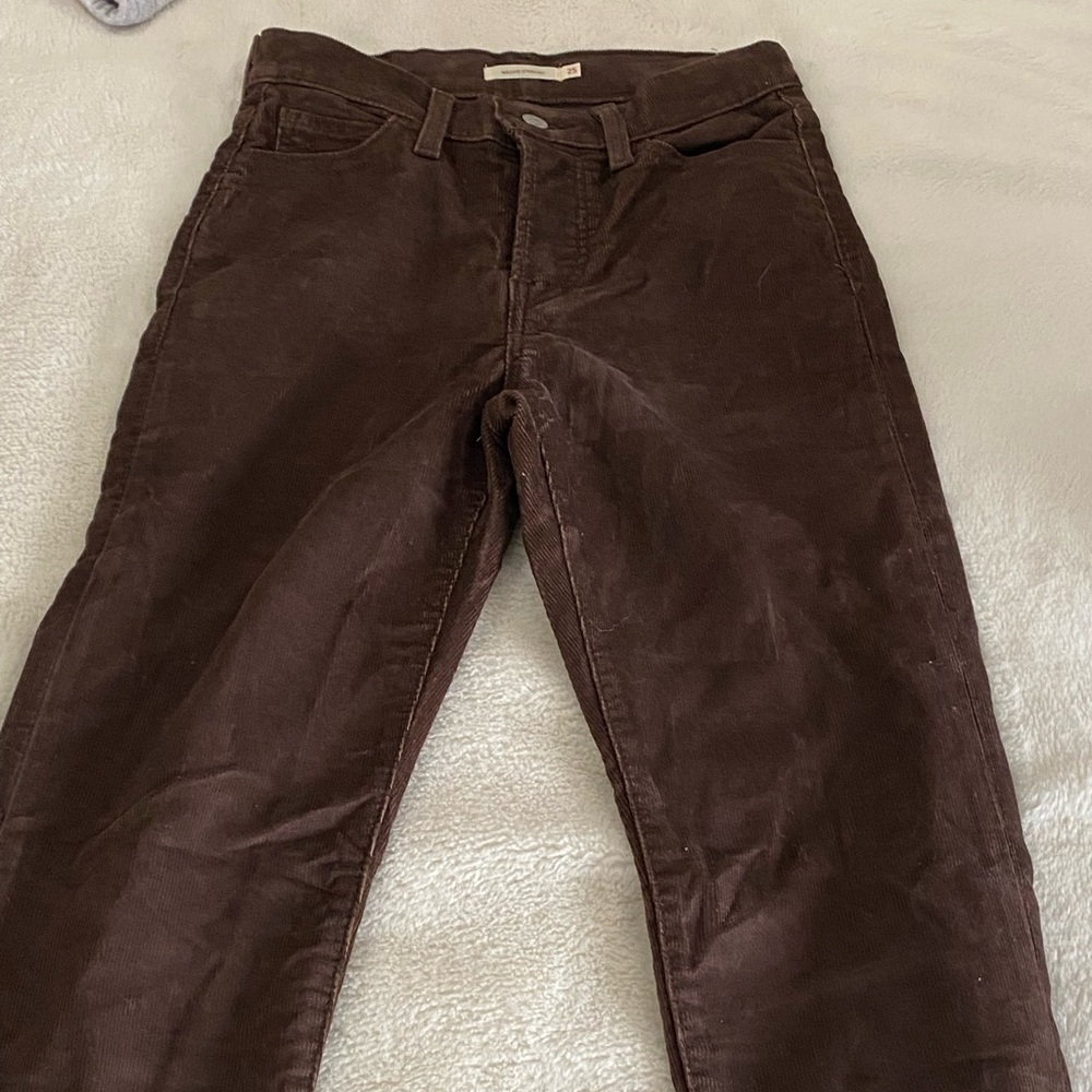 NEVER WORN womens wedgie straight levis